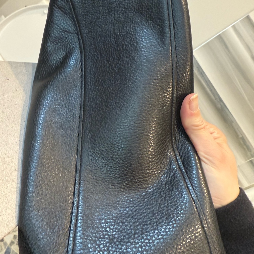 Coach Black Leather Shoulder Bag - Picture 4 of 9